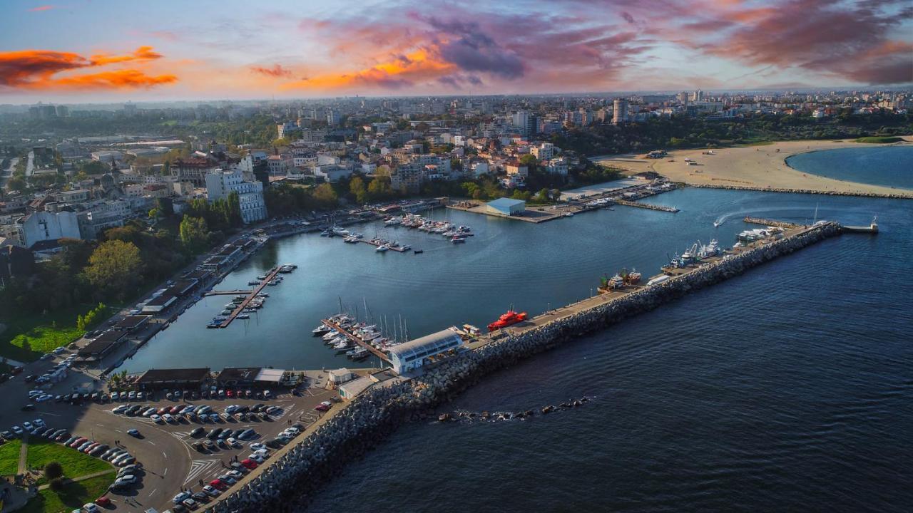 Thomas Luxury Apartment Năvodari Eksteriør billede